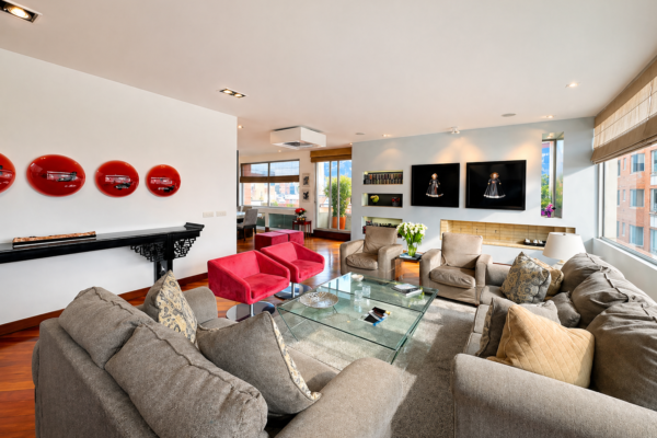 Penthouse dúplex en Chicó Reservado a pasos del Parque de la 93 DP-007