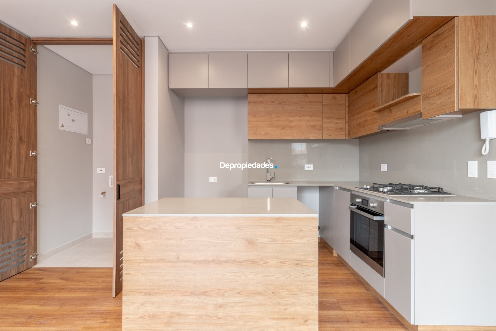 Apartamento con terraza en Chicó Norte – 2 alcobas, 83m² · DP-3 - foto 4