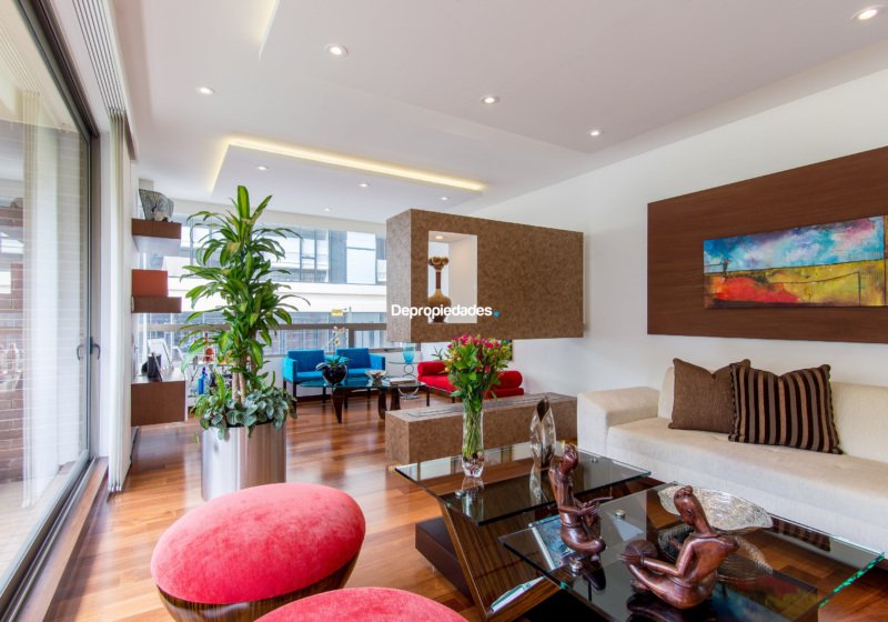 Apartamento en Chicó Alto con terraza de 29m² y vista a montañas · DP-2