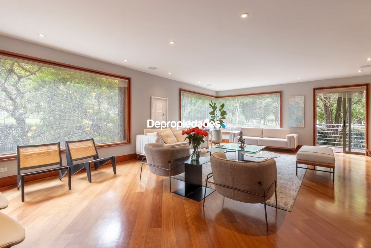 Apartamento 400m² en Chicó Reservado – 4 alcobas, 4 parqueaderos - foto 1