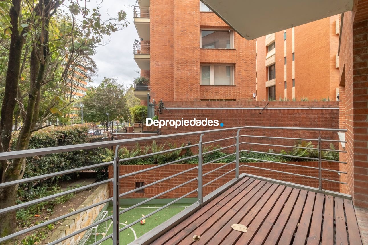 Apartamento 400m² en Chicó Reservado – 4 alcobas, 4 parqueaderos - foto 9