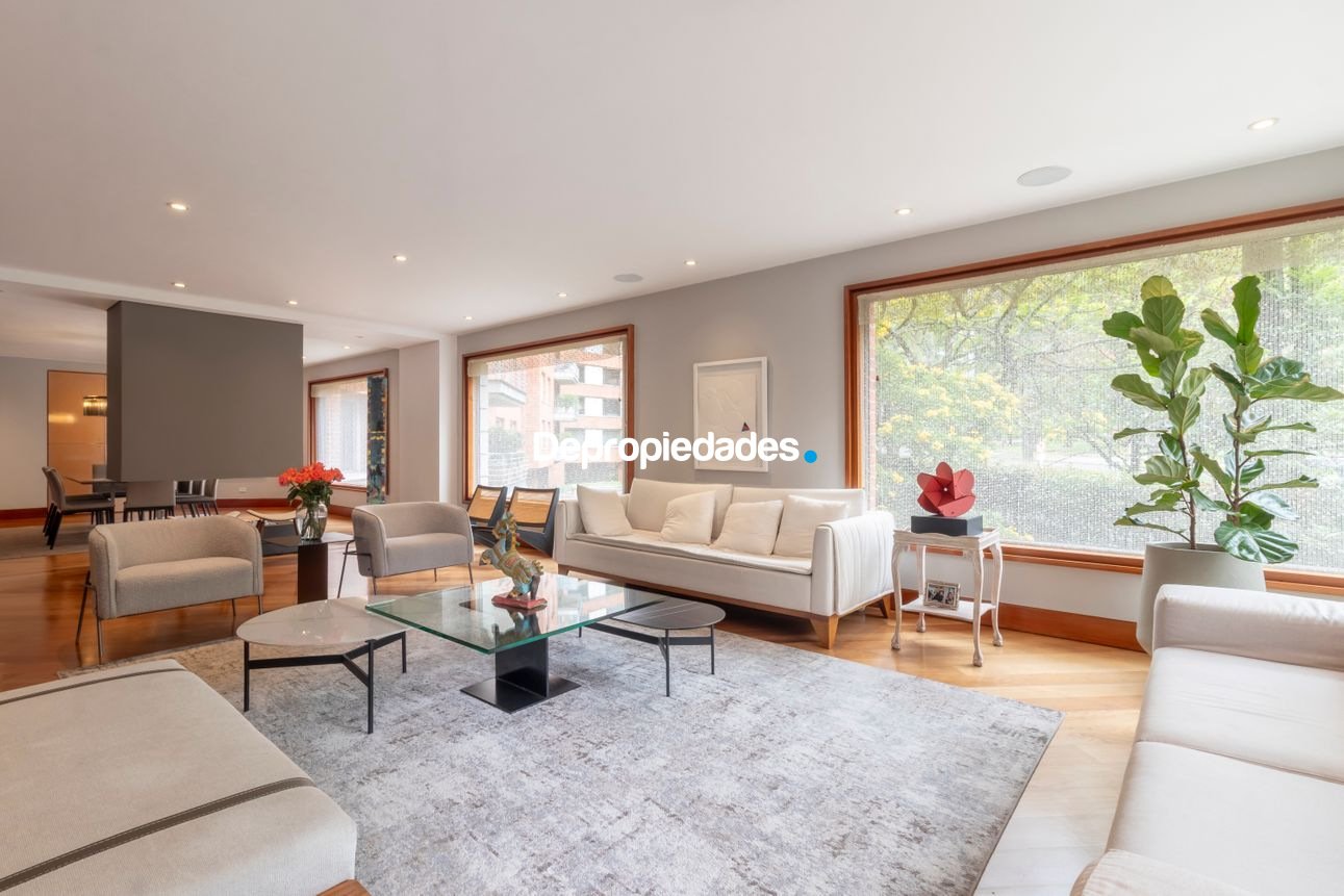 Apartamento 400m² en Chicó Reservado – 4 alcobas, 4 parqueaderos - foto 2