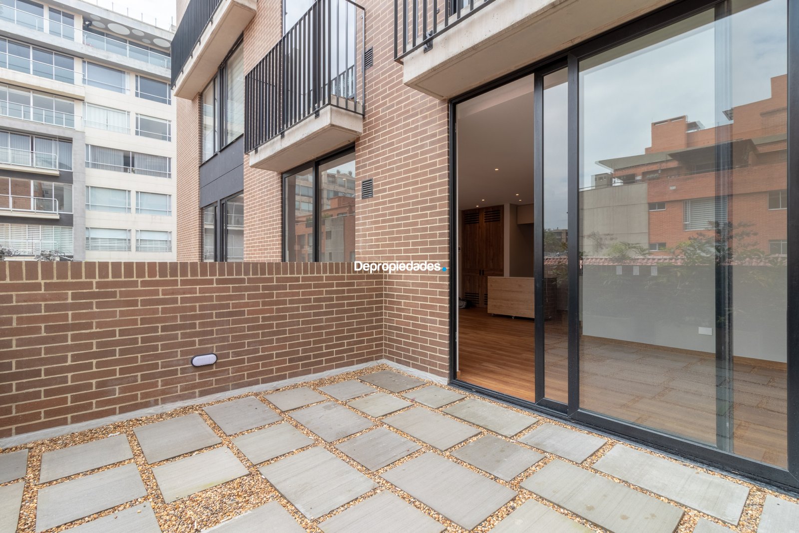Apartamento con terraza en Chicó Norte – 2 alcobas, 83m² · DP-3 - foto 6
