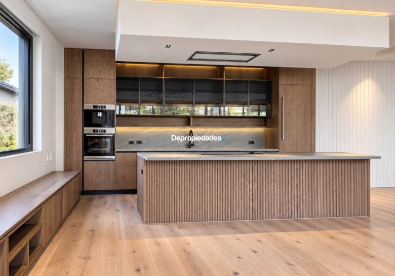 Exclusivo edificio en Chicó Oriental · DP-19
